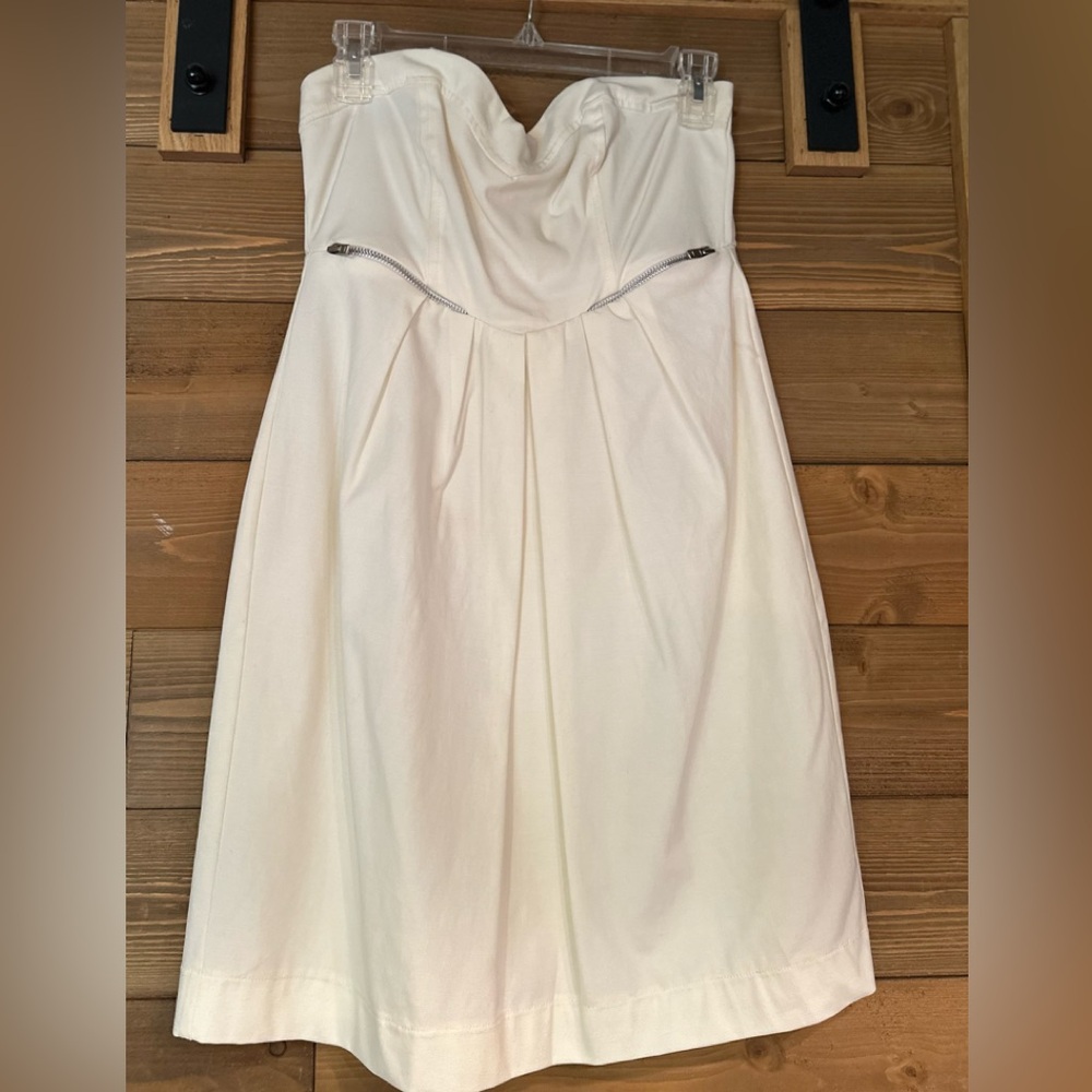 Elegant Cream Strapless Dress